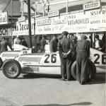 Imagen de carrera de coches antigua con el logotipo Rozalma Anuncio antiguo de Rozalma